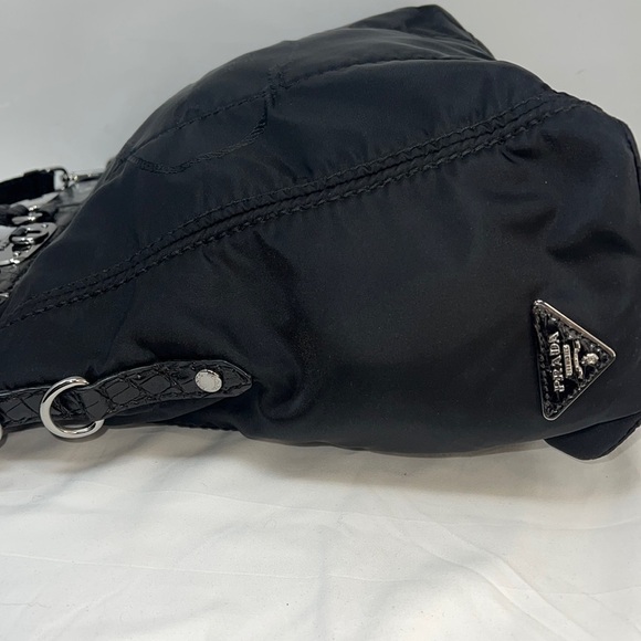 PRADA BLACK NYLON JACQUARD CROCODILE TRIM LARGE SHOPPING SHOULDER BAG - Picture 8 of 16